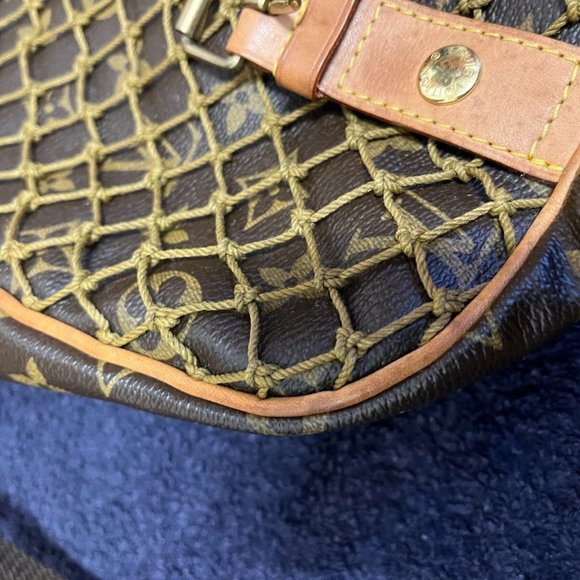 Authentic Louis Vuitton Congo Messenger Bag - Picture 7 of 11